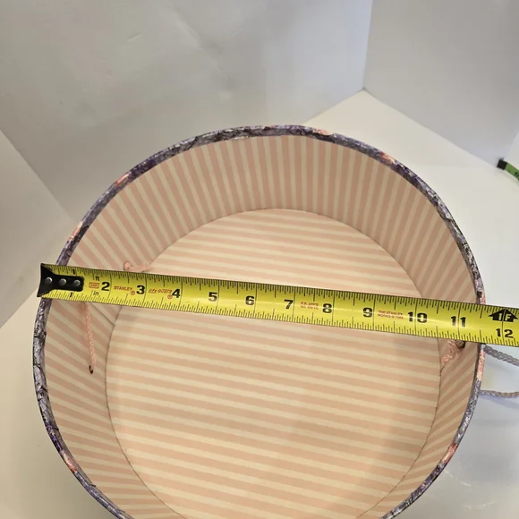 Round cat storage, hat, giftbox - Picture 4 of 7